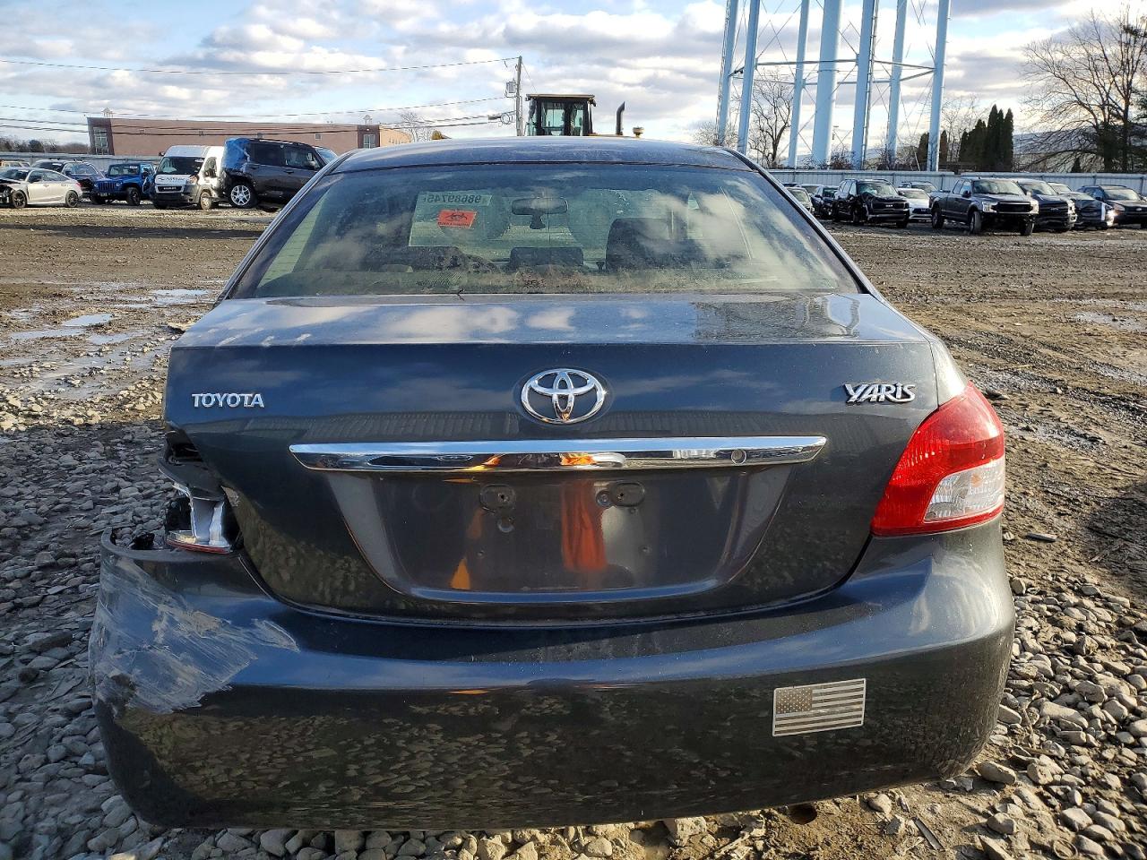 2008 TOYOTA YARIS photo 6