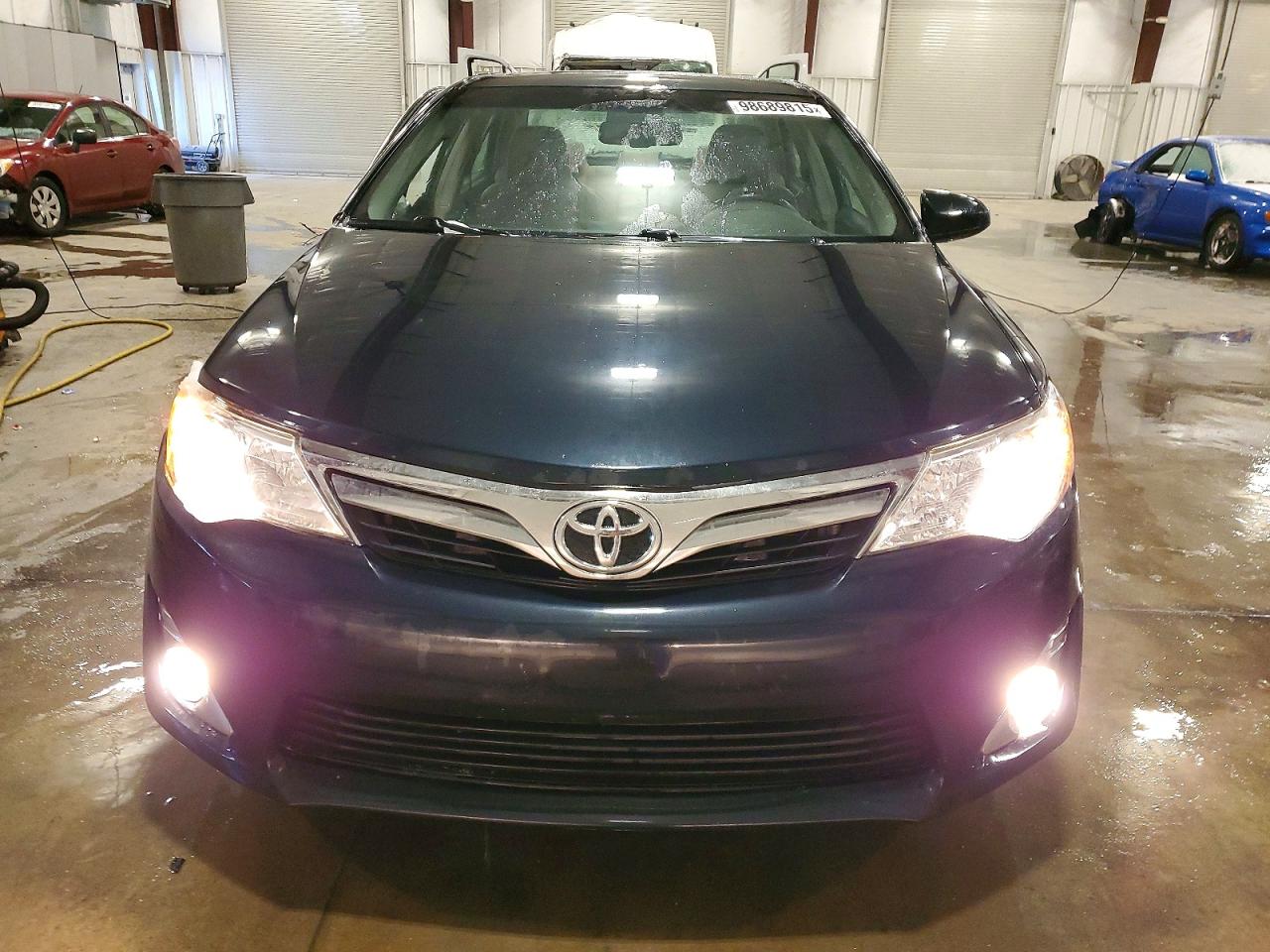 2013 TOYOTA CAMRY SE photo 5