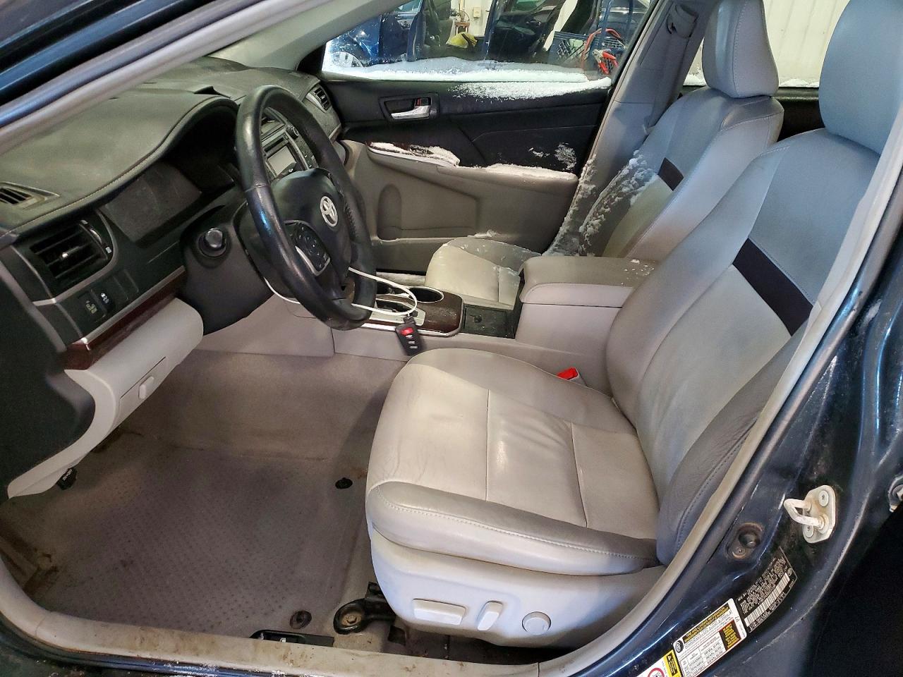 2013 TOYOTA CAMRY SE photo 7