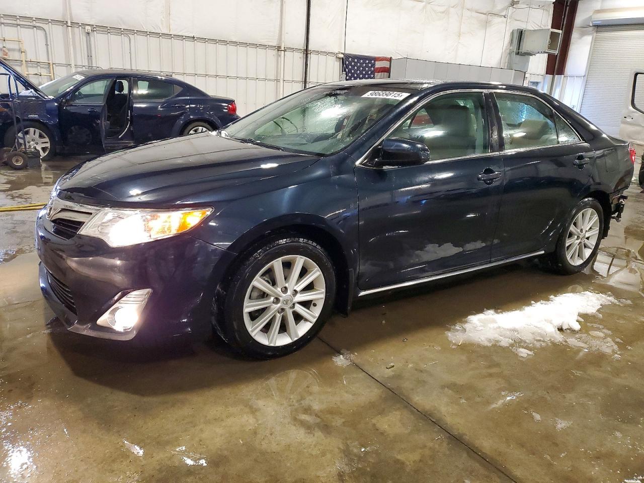 2013 TOYOTA CAMRY