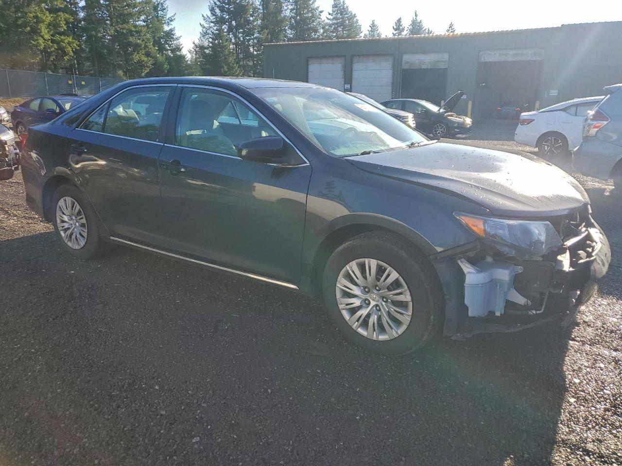 2013 TOYOTA CAMRY L photo 4