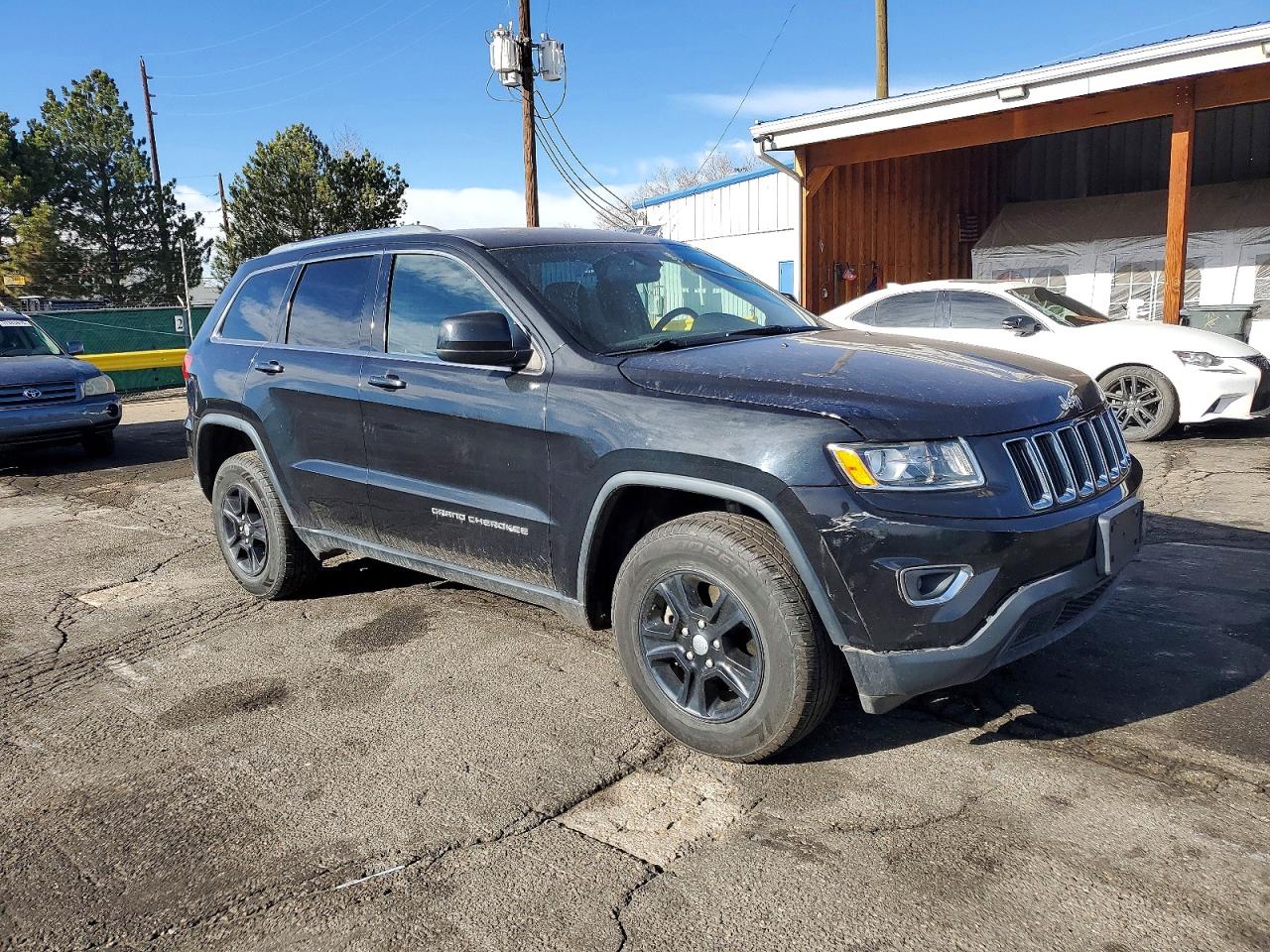 2016 JEEP GRAND CHEROKEE LAREDO photo 4