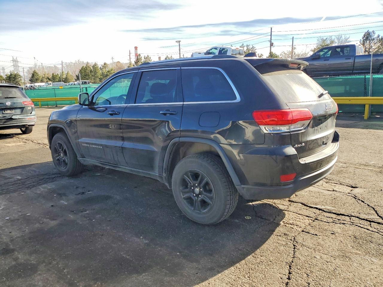 2016 JEEP GRAND CHEROKEE LAREDO photo 2