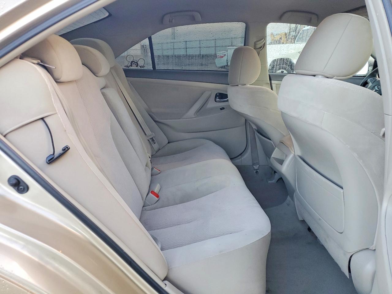 2011 TOYOTA CAMRY BASE photo 19