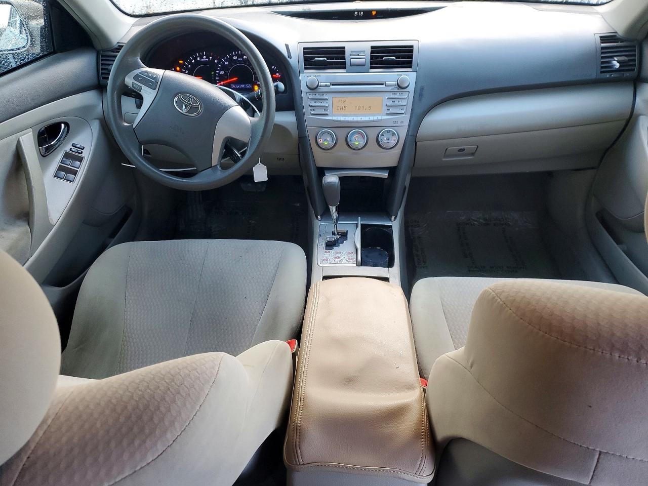 2011 TOYOTA CAMRY BASE photo 15