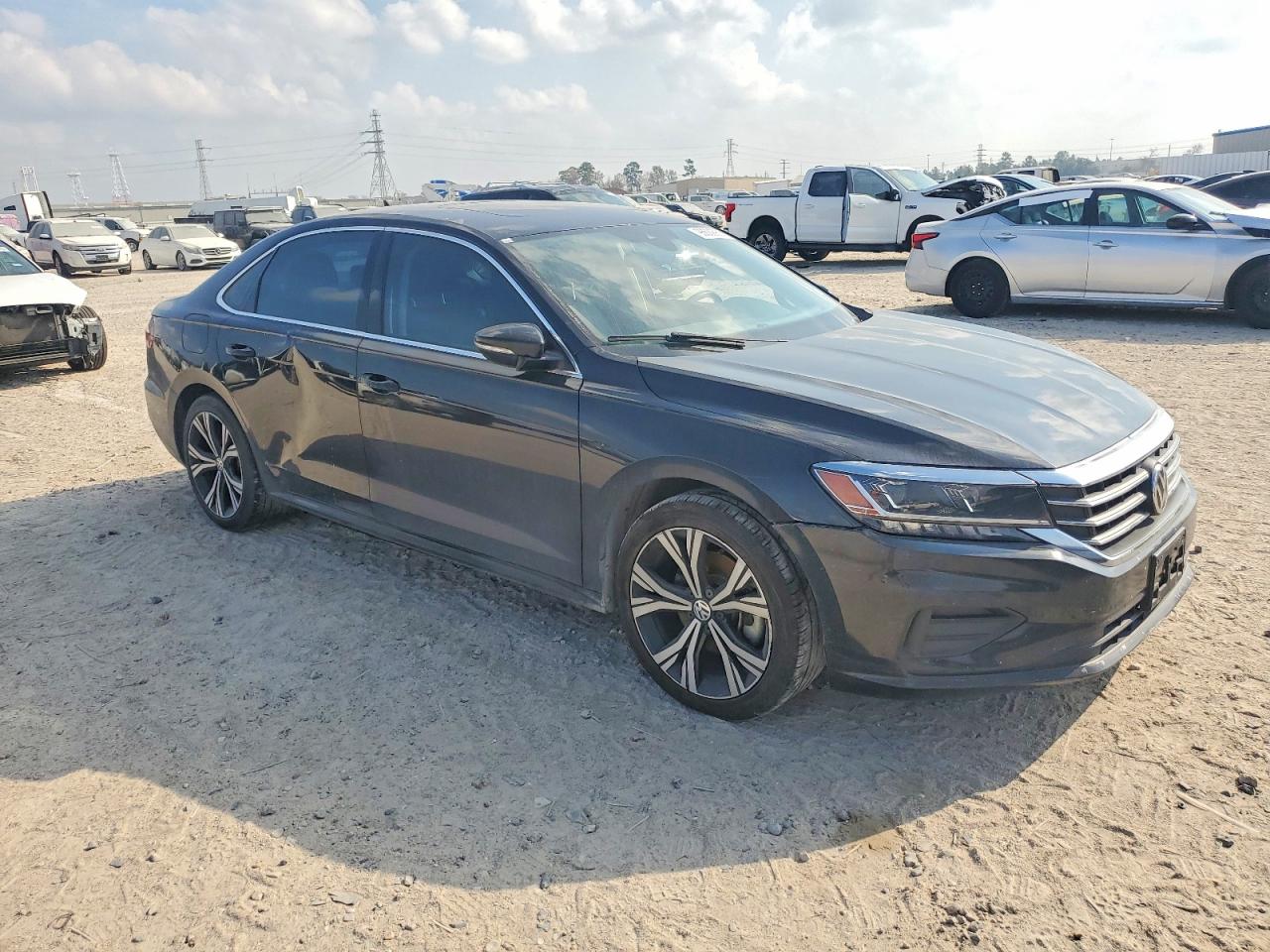 2021 VOLKSWAGEN PASSAT SE photo 4