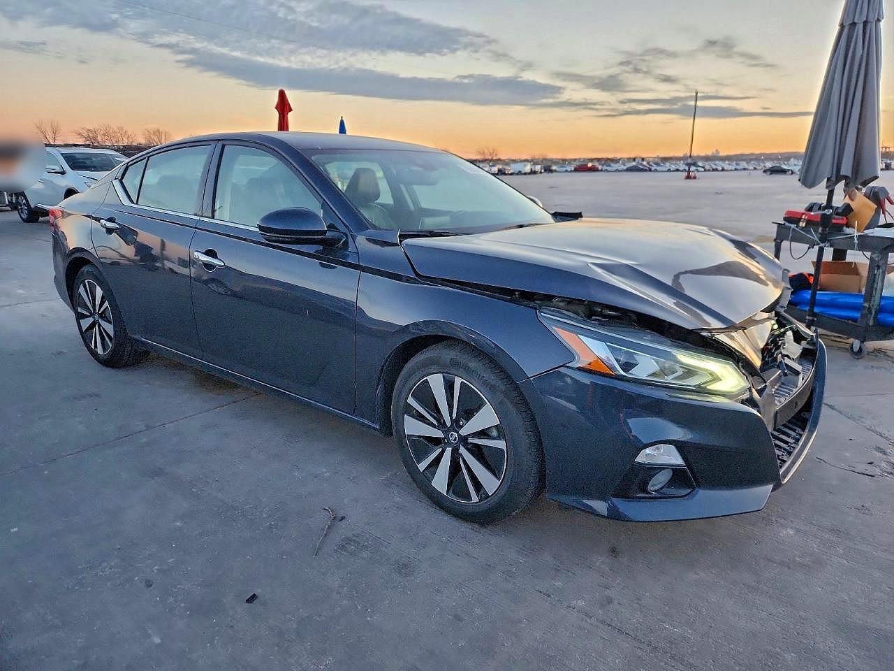 2019 NISSAN ALTIMA SL photo 4