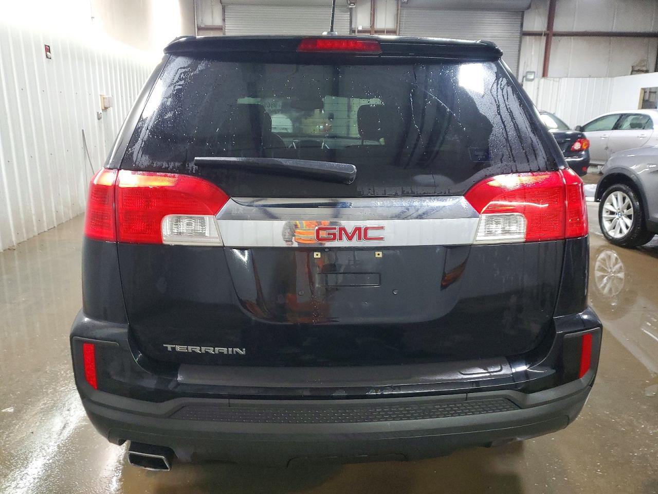 2017 GMC TERRAIN SLE photo 6