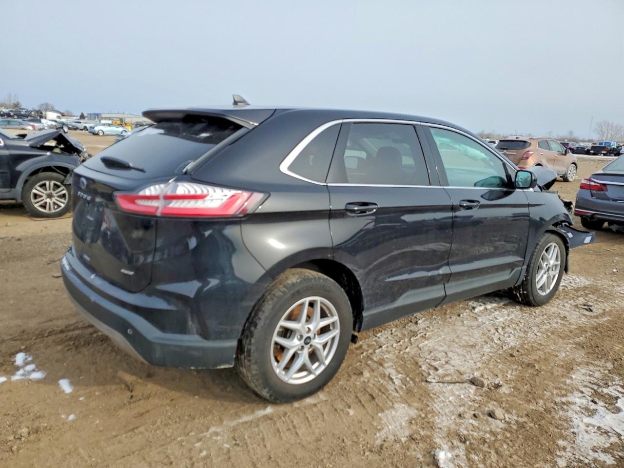2024 FORD EDGE SEL photo 3
