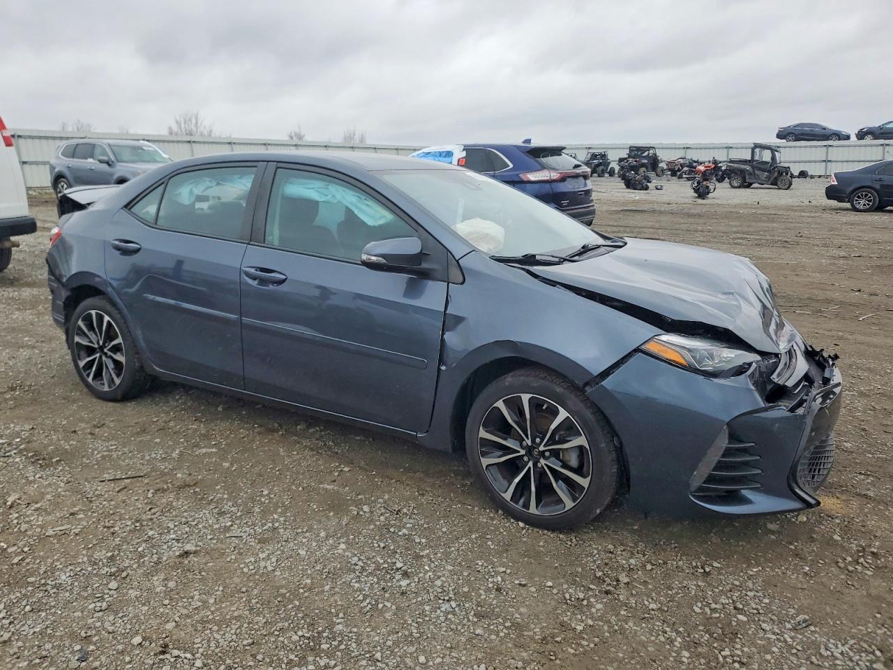 2017 TOYOTA COROLLA L photo 4