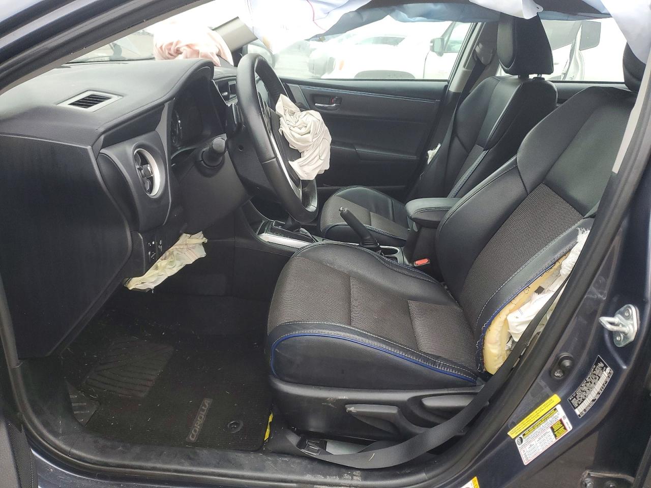 2017 TOYOTA COROLLA L photo 7