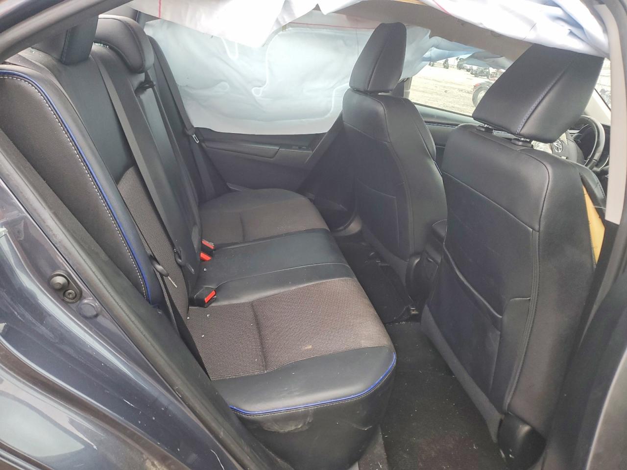 2017 TOYOTA COROLLA L photo 10