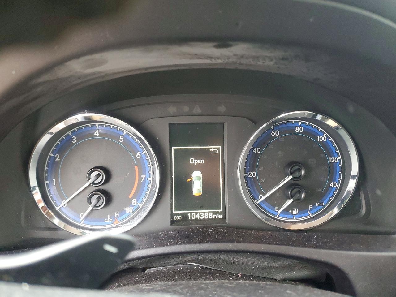 2017 TOYOTA COROLLA L photo 9