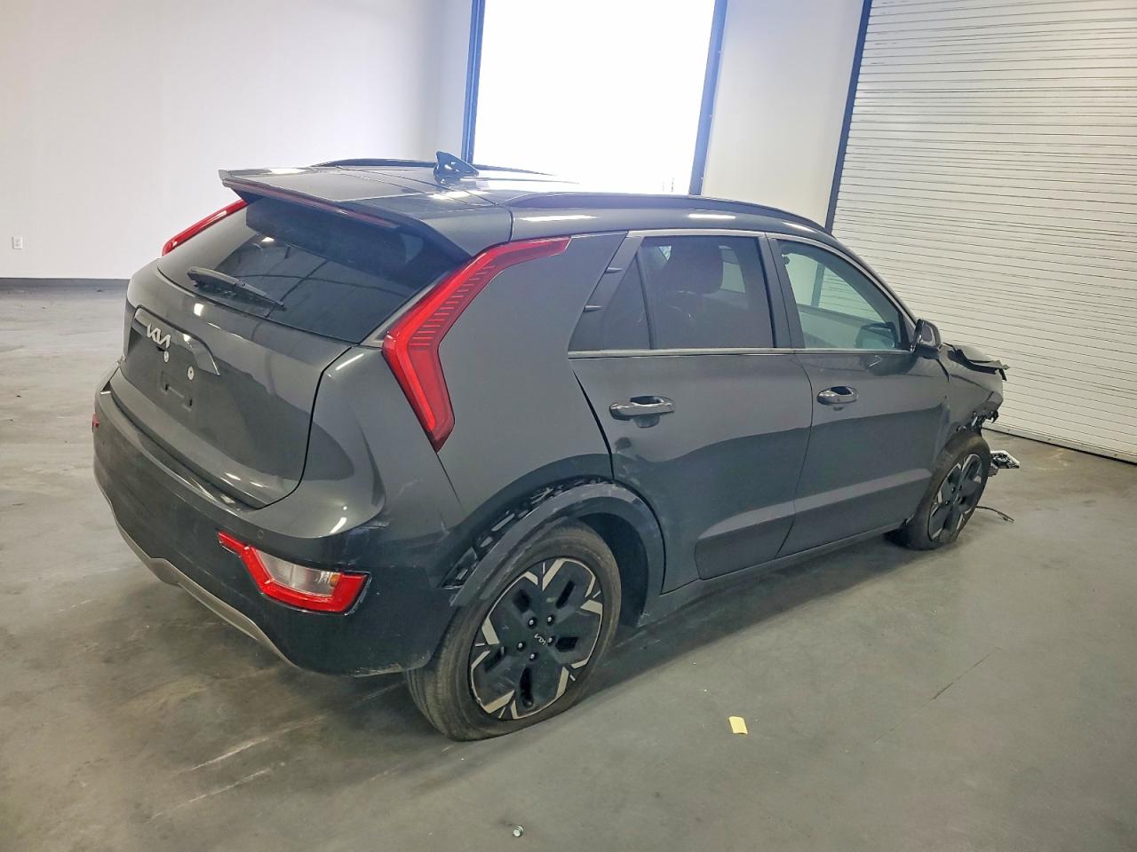 2024 KIA NIRO WIND photo 3