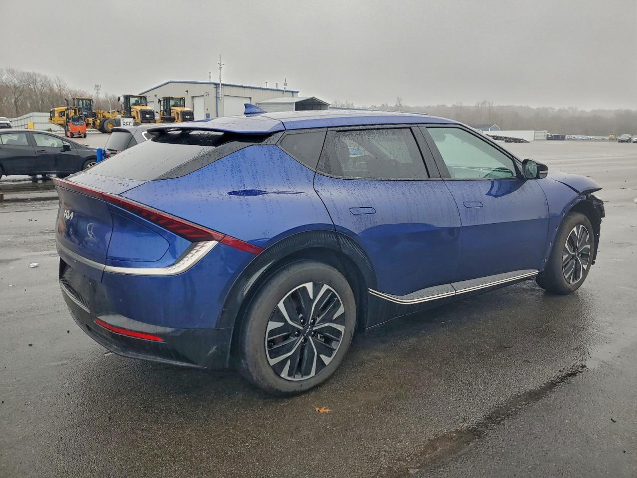 2024 KIA EV6 LIGHT photo 3