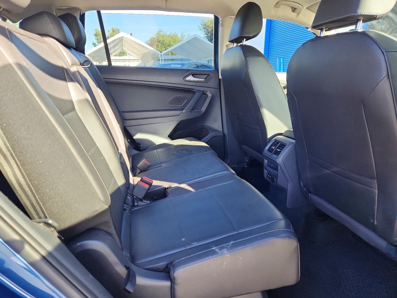 2020 VOLKSWAGEN TIGUAN SE photo 11