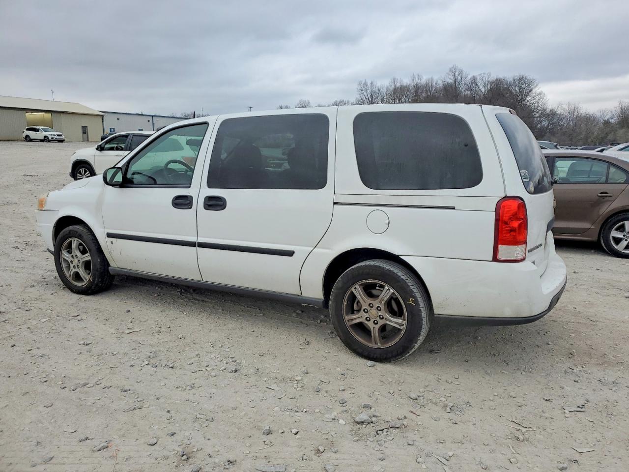 2008 CHEVROLET UPLANDER LS photo 2