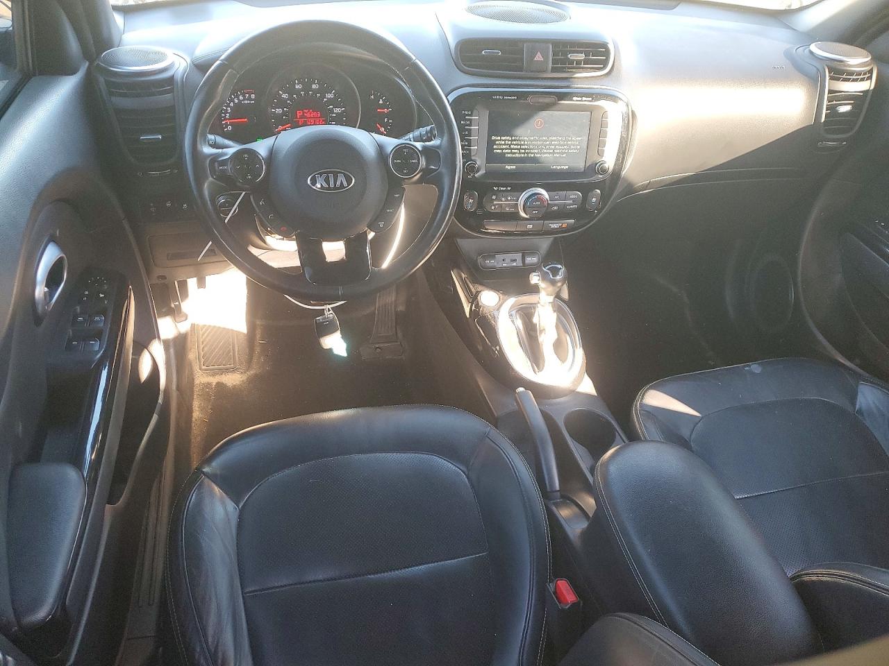 2014 KIA SOUL + photo 15