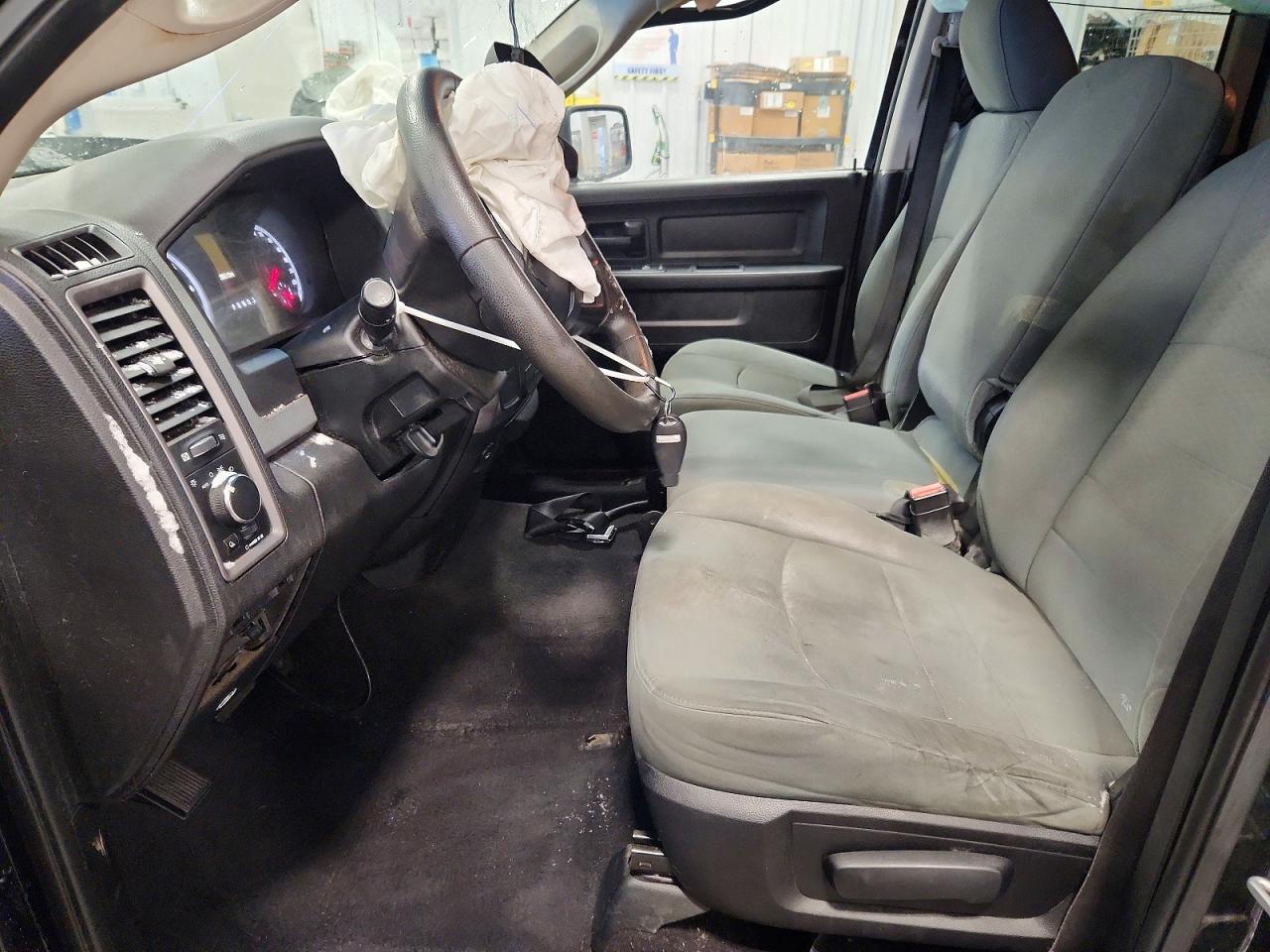 2013 RAM 1500 ST photo 7