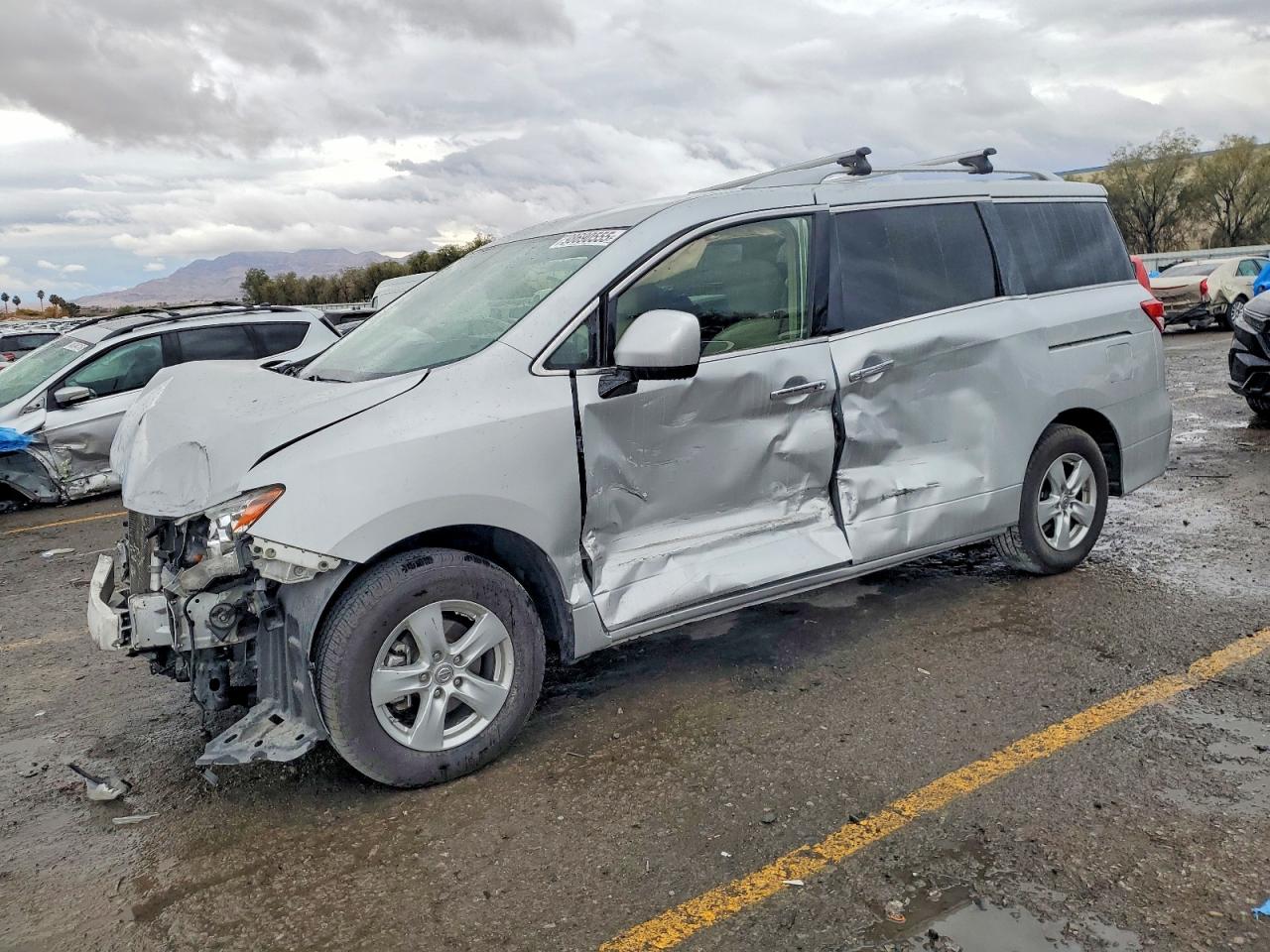 2016 NISSAN QUEST