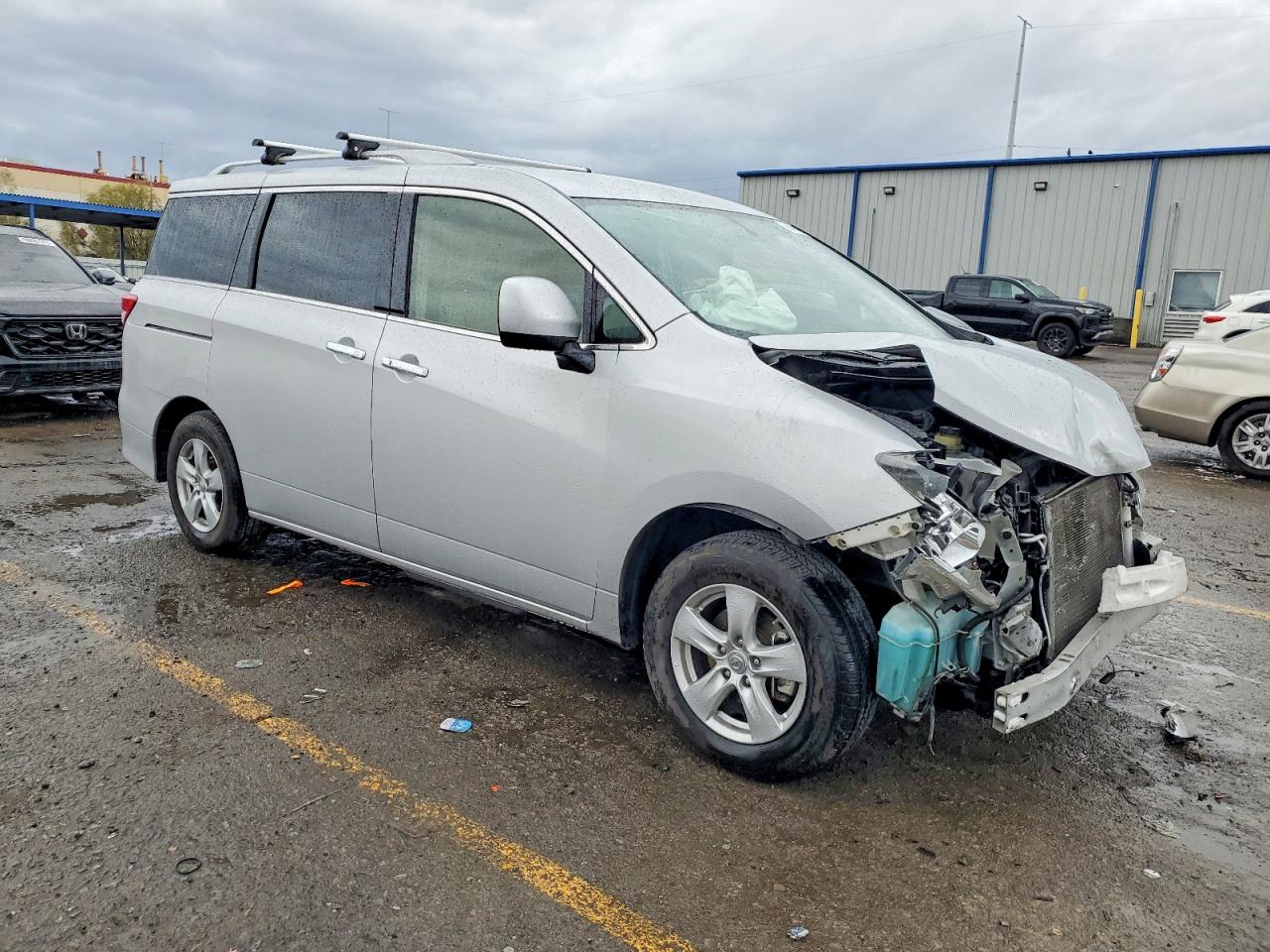 2016 NISSAN QUEST S photo 4