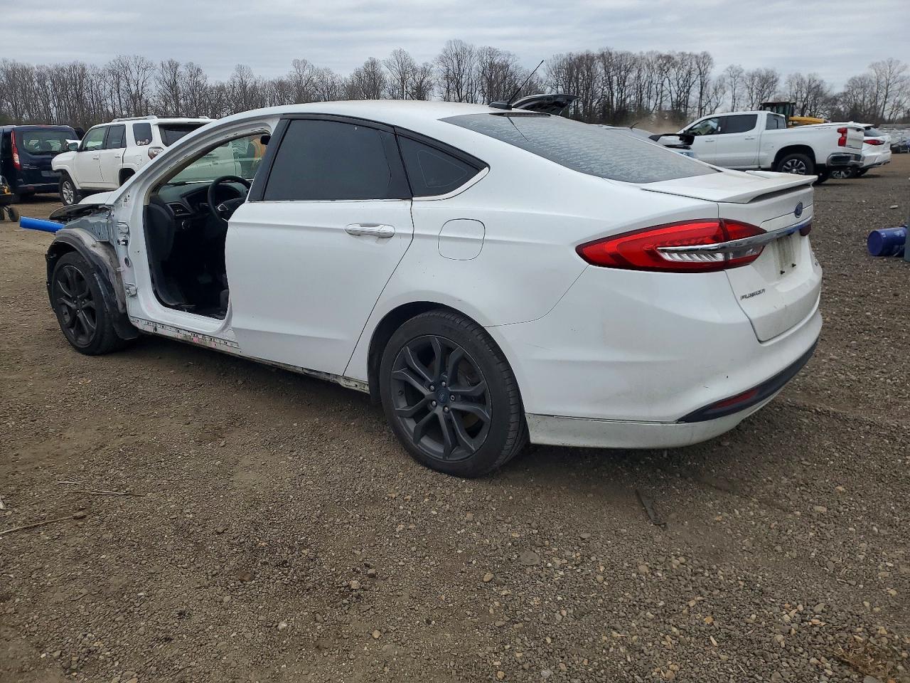 2018 FORD FUSION SE HYBRID photo 2