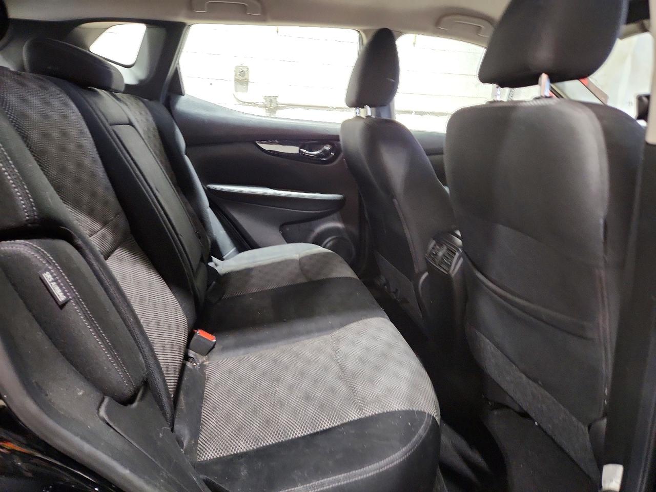 2020 NISSAN ROGUE SPORT S photo 11