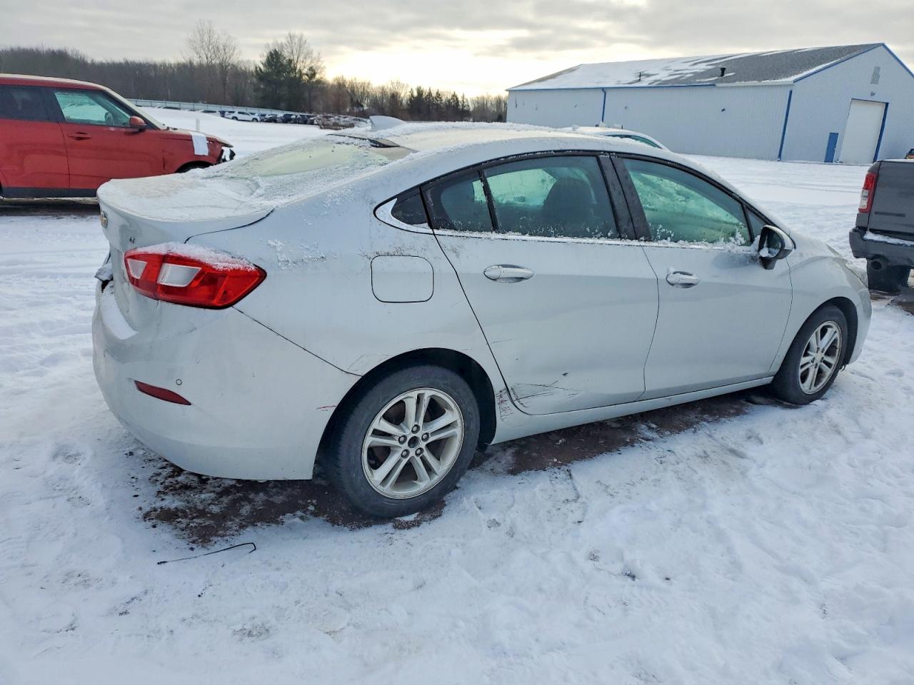 2017 CHEVROLET CRUZE LT photo 3