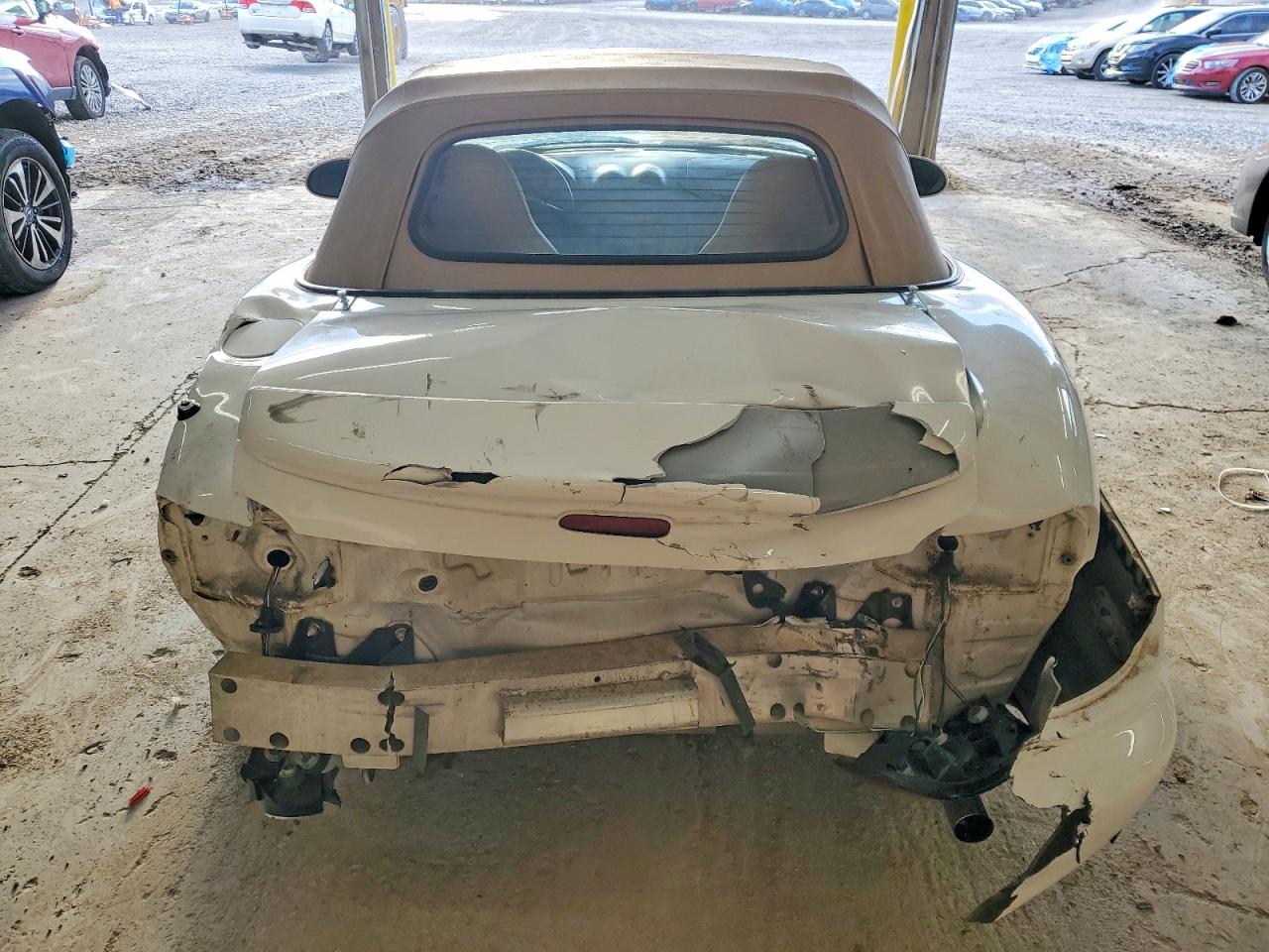 2002 MAZDA MX-5 MIATA BASE photo 6