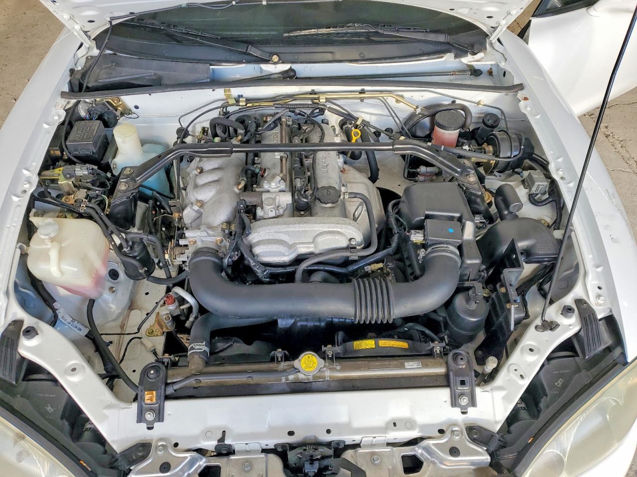 2002 MAZDA MX-5 MIATA BASE photo 11