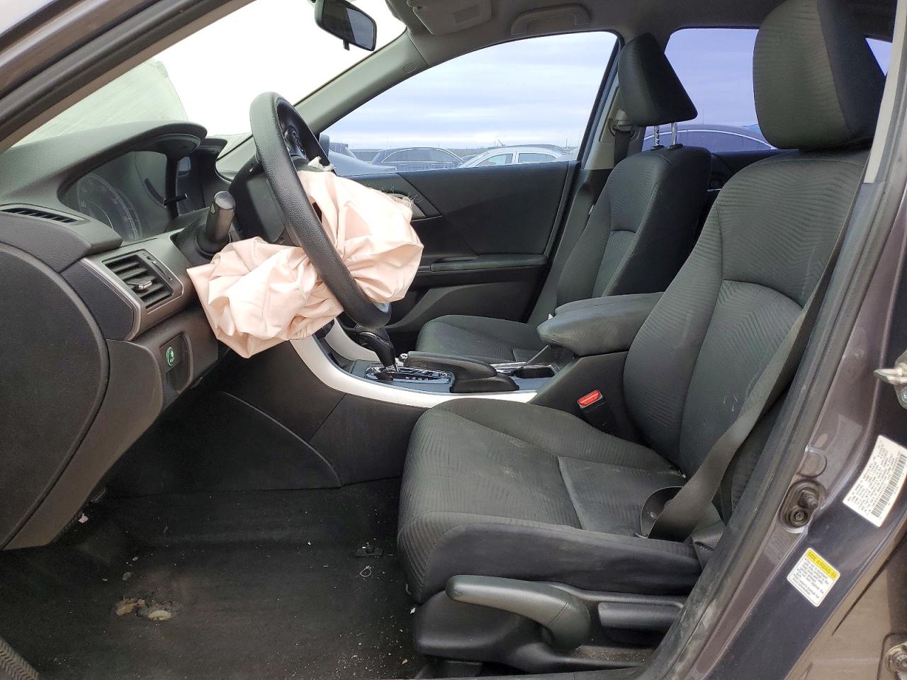 2015 HONDA ACCORD LX photo 7
