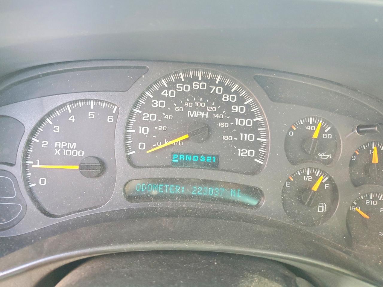 2004 CHEVROLET SILVERADO K1500 photo 9