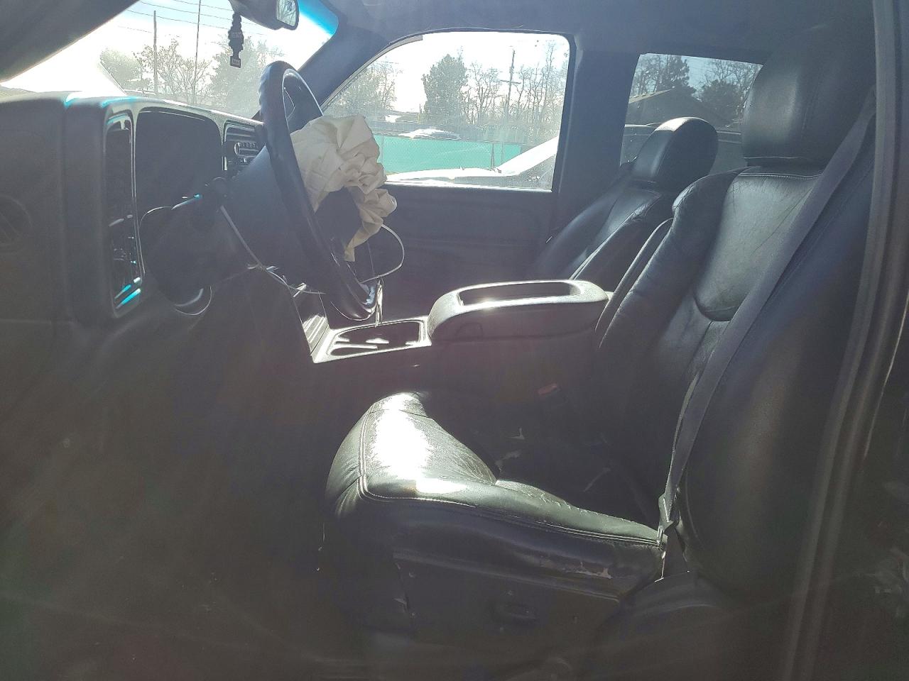 2004 CHEVROLET SILVERADO K1500 photo 7