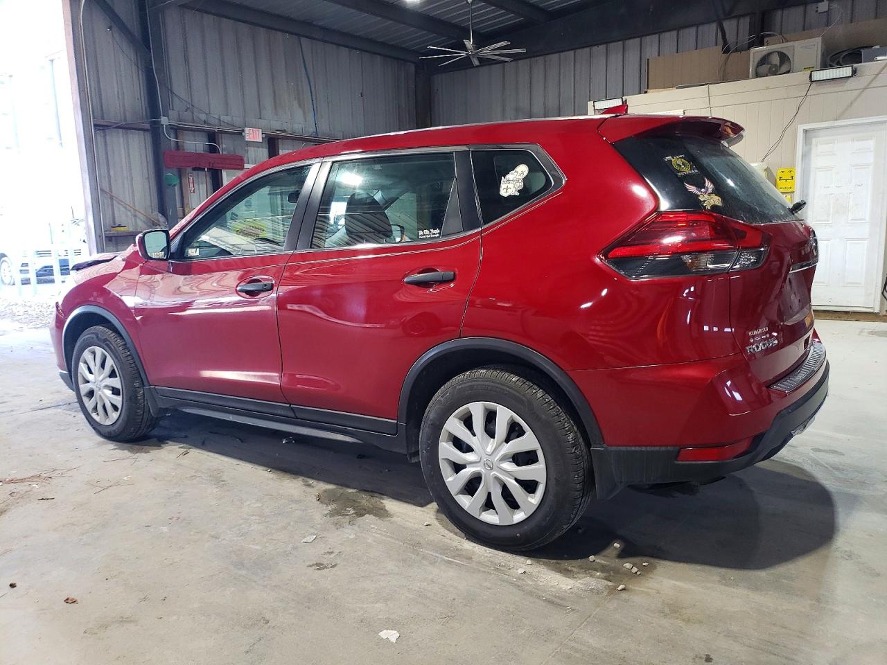 2017 NISSAN ROGUE S photo 2
