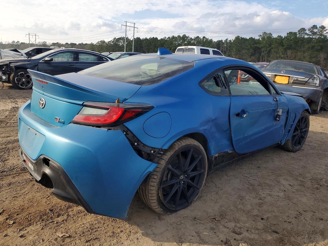 2023 TOYOTA GR 86 PREMIUM photo 3