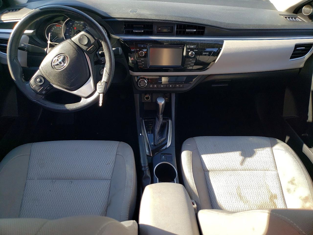 2016 TOYOTA COROLLA L photo 8