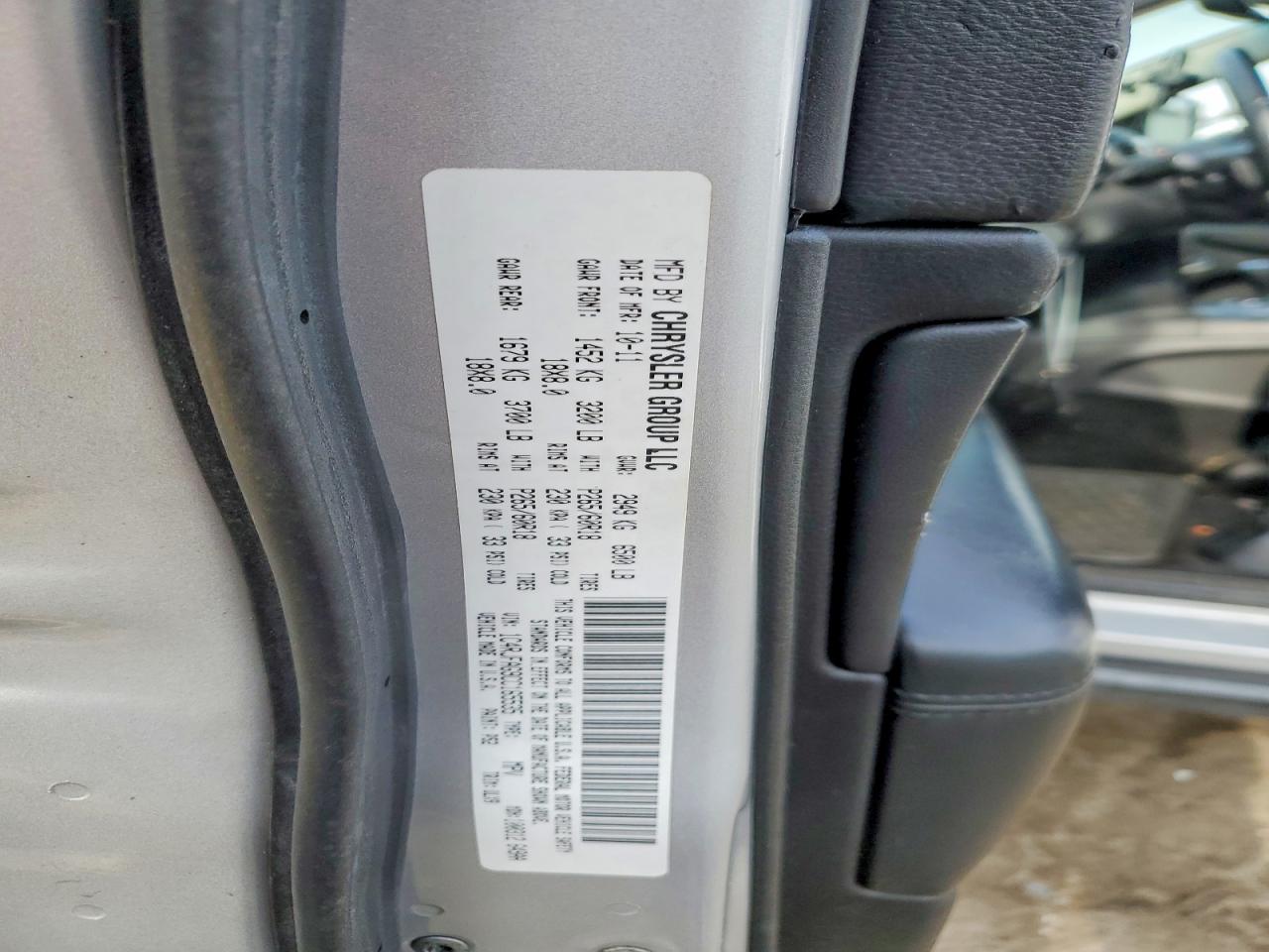 2012 JEEP GRAND CHEROKEE LAREDO photo 13