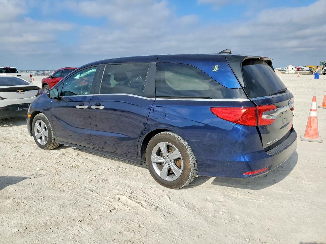 2019 HONDA ODYSSEY EX photo 2