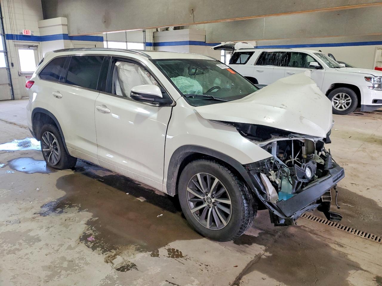 2018 TOYOTA HIGHLANDER SE photo 4