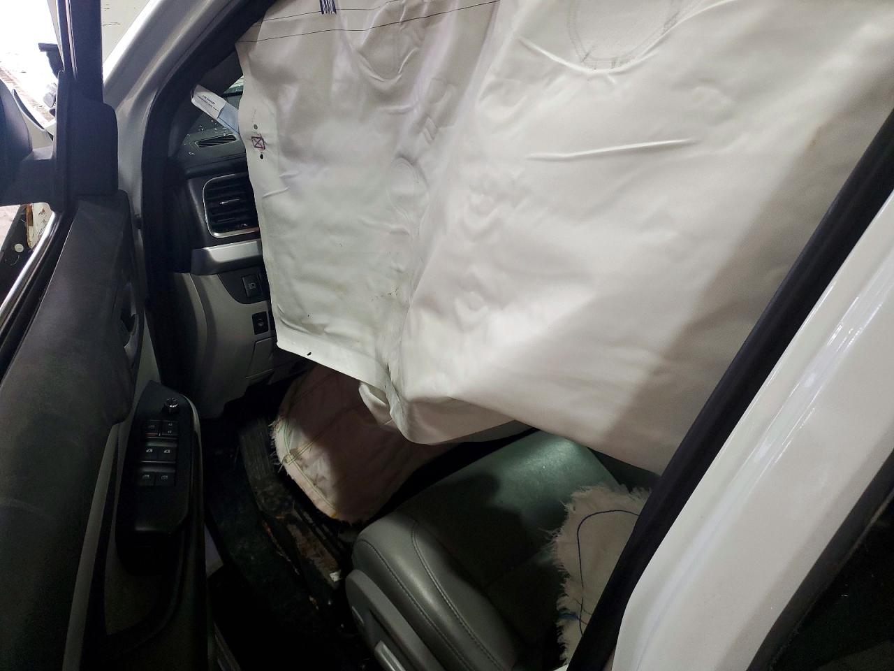 2018 TOYOTA HIGHLANDER SE photo 8