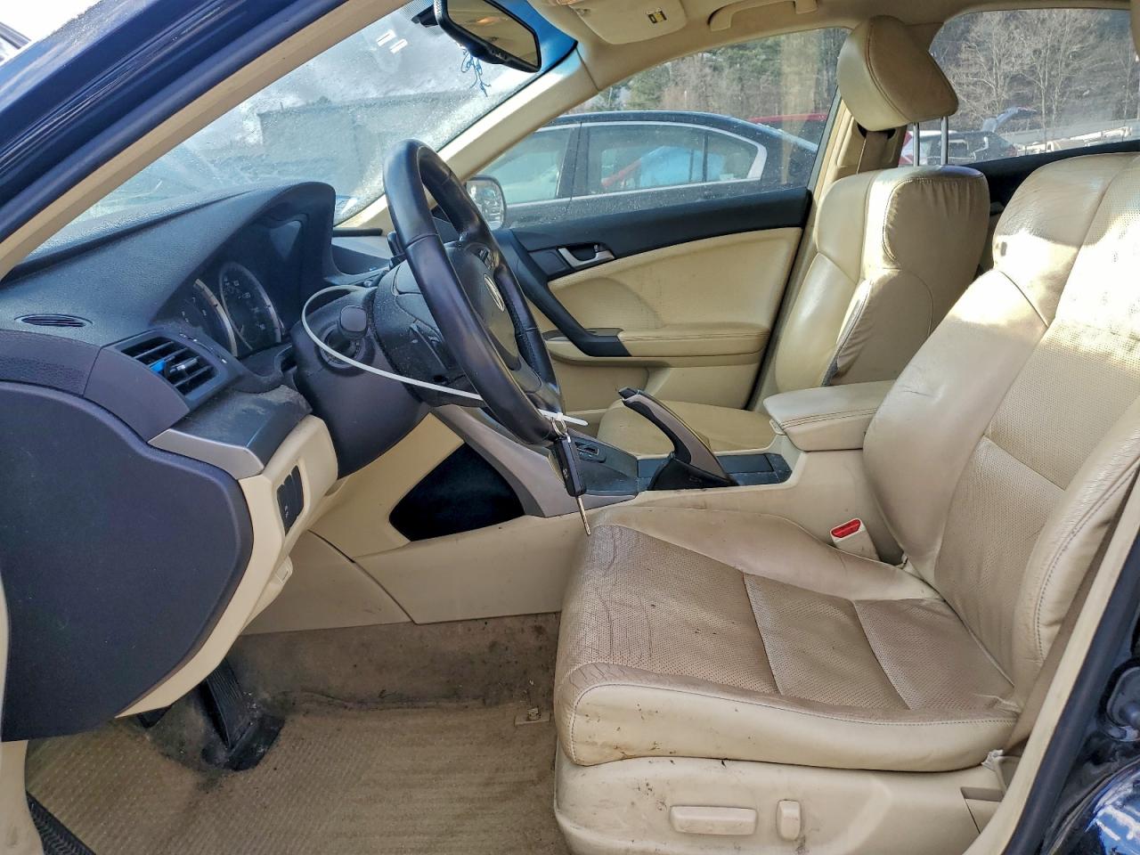 2010 ACURA TSX photo 7