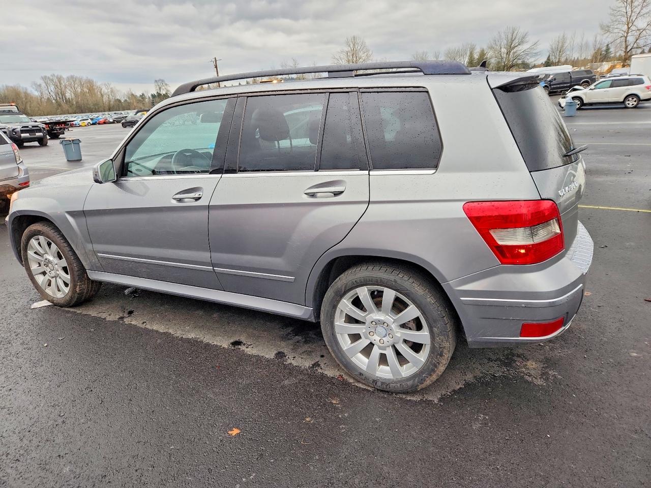 2011 MERCEDES-BENZ GLK 350 4MATIC photo 2