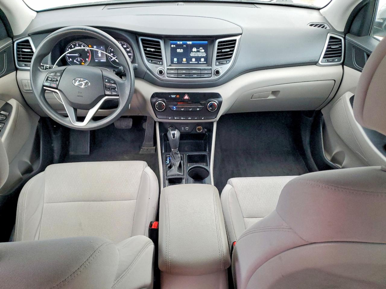 2018 HYUNDAI TUCSON SEL photo 8