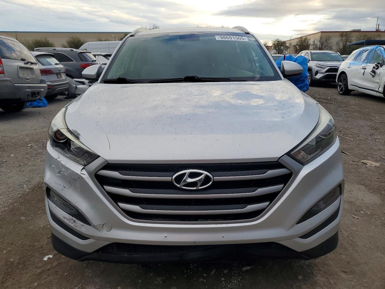 2018 HYUNDAI TUCSON SEL photo 5