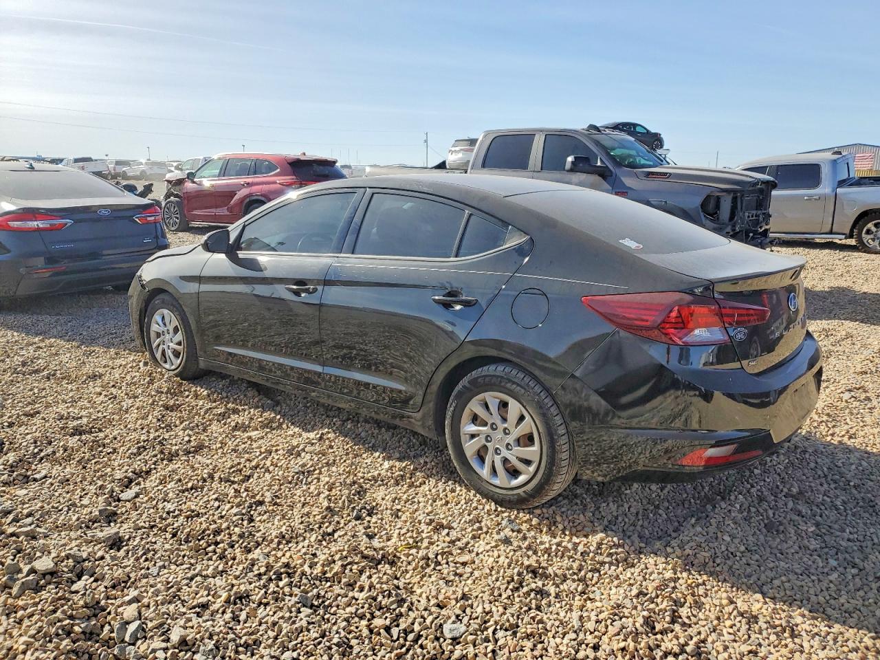 2019 HYUNDAI ELANTRA SE photo 2