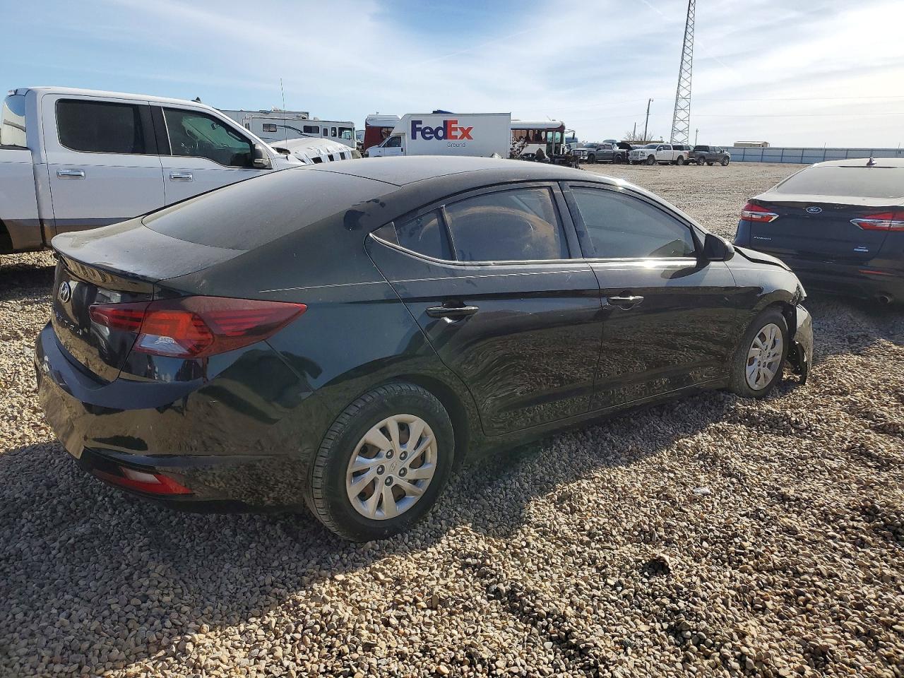 2019 HYUNDAI ELANTRA SE photo 3