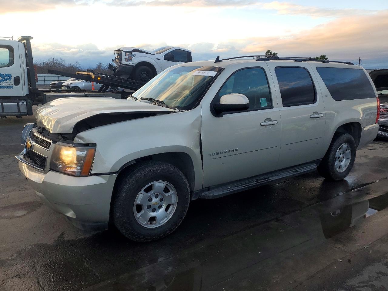 2013 CHEVROLET SUBURBAN