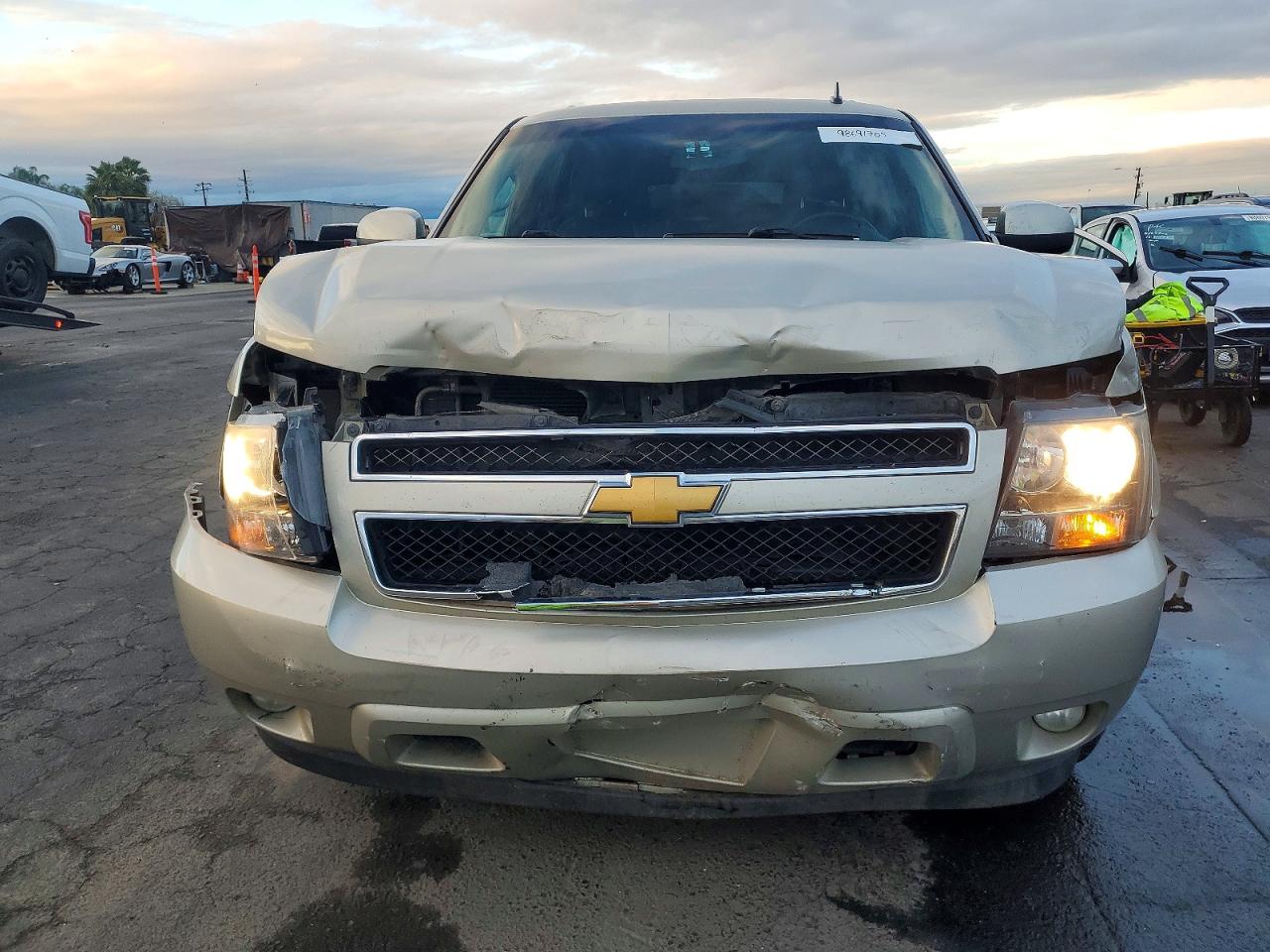 2013 CHEVROLET SUBURBAN C1500 LT photo 5