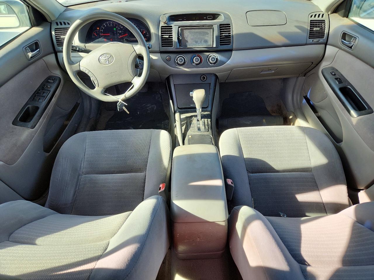 2005 TOYOTA CAMRY LE photo 8