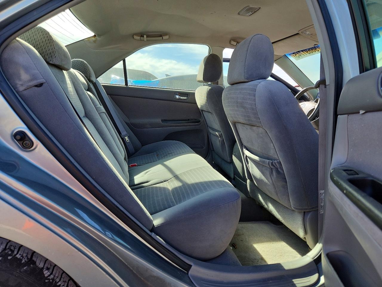 2005 TOYOTA CAMRY LE photo 10